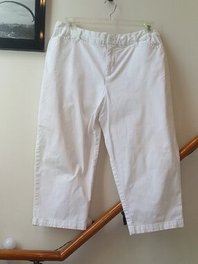 White Casual Capri Pants
